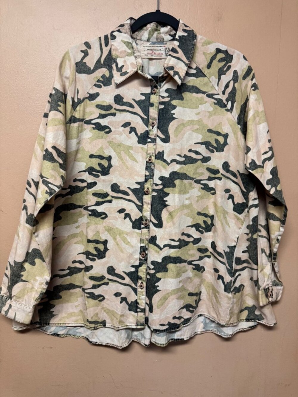 Free People x Artisan De Luxe Camo Button Up Shirt Womens L Military Tunic Top